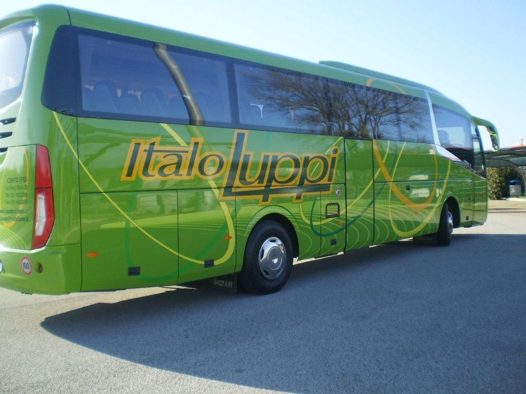 Luppi Noleggio Pullman Taxi 07