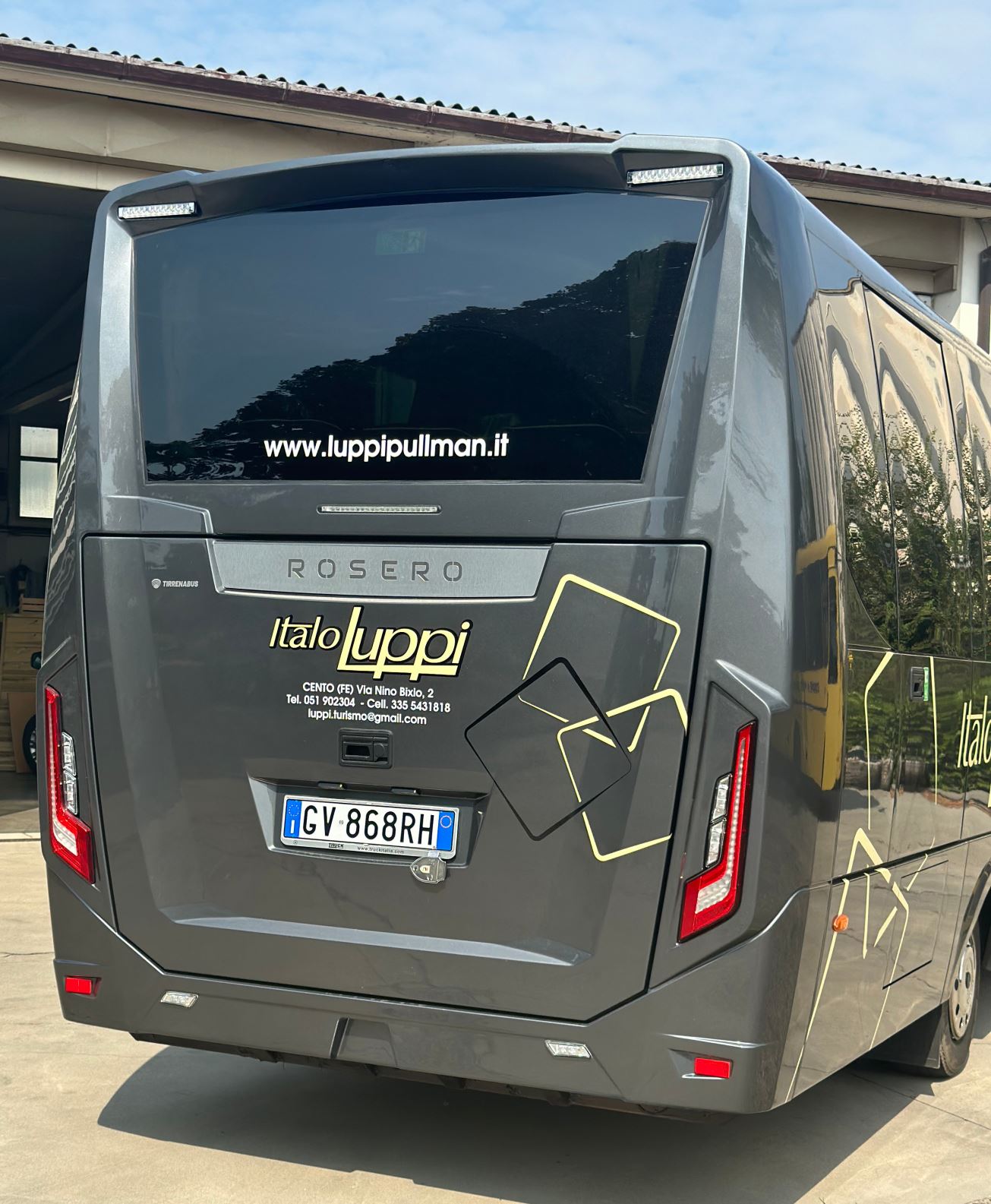 Luppi Pullman Cento 04